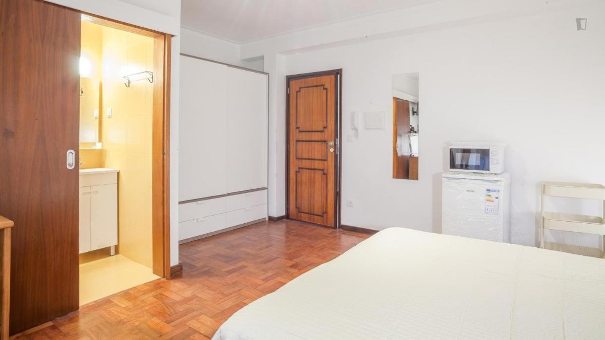 Residencia Laranjeira Hostel *