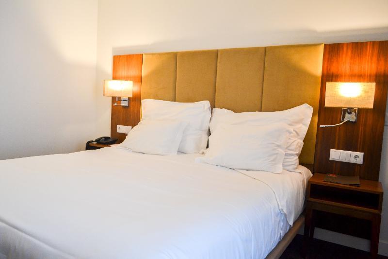 Premium Downtown Hotel 4*