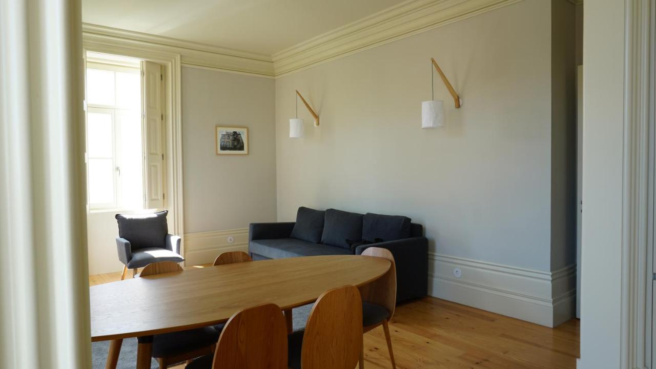 Palace 3*
