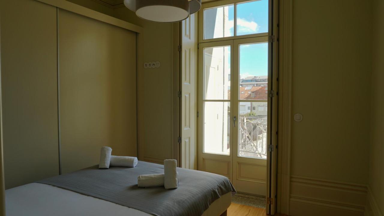 Palace 3*