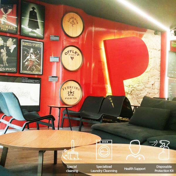 Pilot Design Hostel&bar