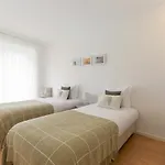 Trindade Family Apartment W/ Parking Place