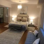 Luxury Central Apartment With Rooftop By Great&Cosy