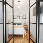 Vibrant Flat By Sao Bento W/Balcony - Loureiro140