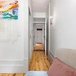 Vibrant Flat By Sao Bento W/Balcony - Loureiro140