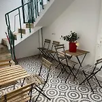 Teodora Accommodation Hostel & Suits