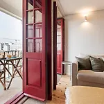 Downtown Studio W/ Gorgeous Views By Lovelystay