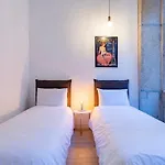 NEW Porto Legend Apartments