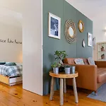Cozy Studio Apartment