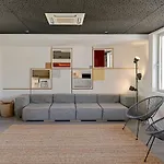 Uporto House Residence