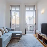 Lovelystay - Aurora Heights Apartment