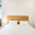 Downtown Wonder Flat W/ Ac By Lovelystay