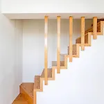 Stunning Duplex Near River By Lovelystay