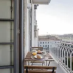 31 Janeiro 157 - Delightful 1Br Flat W/ Ac & Balcony By Lovelystay