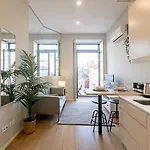 31 Janeiro 157 - Delightful 1Br Flat W/ Ac & Balcony By Lovelystay