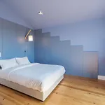 Seagull Attic Apt W/ Stunning View & Balcony