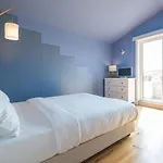 Seagull Attic Apt W/ Stunning View & Balcony