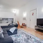 Wonderful Downtown Studio By Lovelystay
