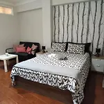 Weekend Flat