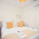 Liiiving In Porto - Downtown Quiet House