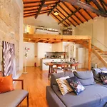 Mouzinho Mezzanine