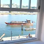 Feel Ribeira - Riverfront Charm