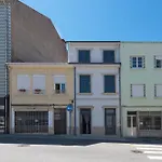 Lovelystay - Heritage Collection House With 4Bedrooms