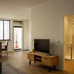 Orm- Flores Apartment