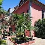 Guesthouse Bonjardim By Lovelystay