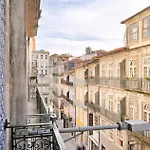 42 2 F Historical Apartment At Cardosas Block