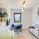 Rola Art Work Studio II By Da\'Home