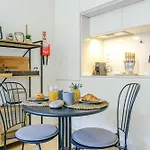 Door 65 - Historical Center Apartments