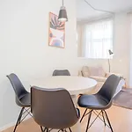 Liiiving In Porto - Sweet Sunlight Apartment