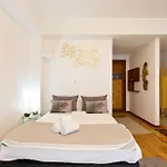 Aposentus - Downtown Bright Apartment