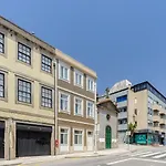 Apt With Beautiful Garden In The Heart Of The City