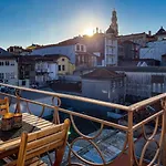 Special Place With A Sunny Balcony Facing Clerigos