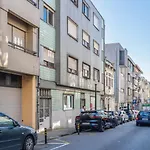 Hostwise - Stylish Studio W/ Charming Terrace