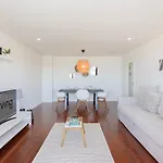 Liiiving In Matosinhos - Seaside Balcony Apartment