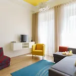 Romantic Apartment For 5 Guests, Oporto