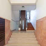 Spacious Apartment Near Bolhao Market