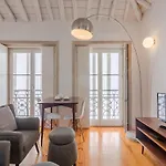 Stylish Porto Studio With City Views