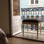 Chateau Apartments