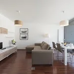 Lovelystay - Casas Brancas - Modern Apartment With Balcony & Free Private Parking