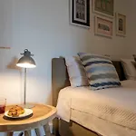 Modern 18Th Century Flat