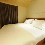 Naya-Downtown Guesthouse