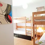 Hostel Geres