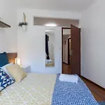 2 Comfy Bright Flats With Netflix