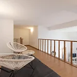 Lovelystay - The Porto Getaway Duplex - Free Parking