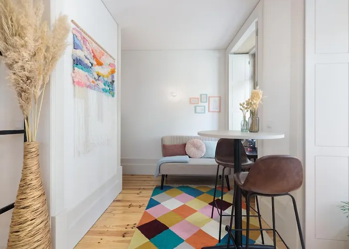 Vibrant Flat By Sao Bento W/Balcony - Loureiro140