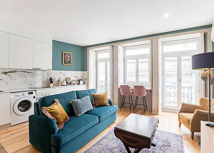 Turquoise Central Flat W Ac & Balcony By Lovelystay